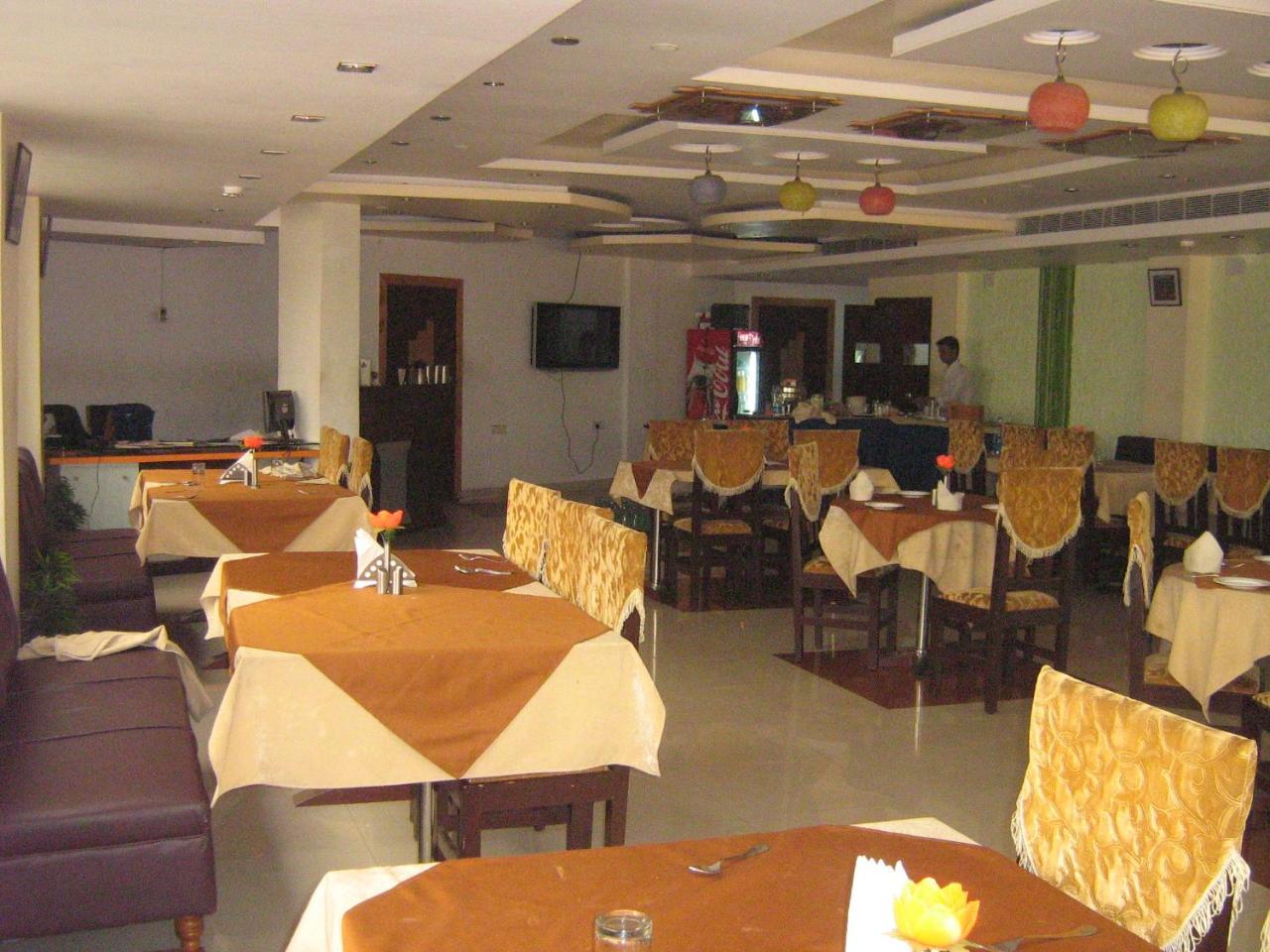 Hotel Ta-Tin Durgāpur 외부 사진